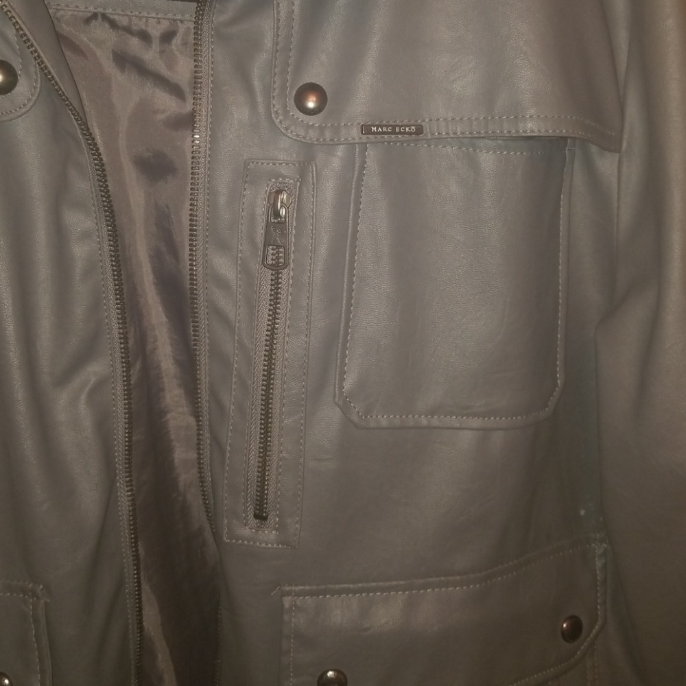 Coat - Picture 5 of 8